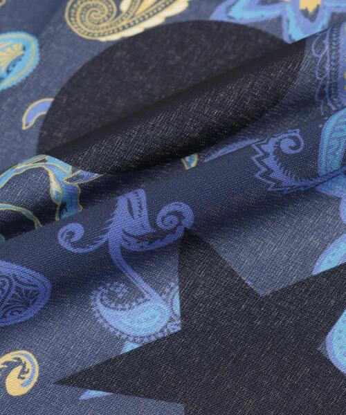 CONVERSE TOKYO（コンバーストウキョウ）の「STAR★ PAISLEY SCARF（バンダナ/スカーフ・レディース・ネイビー・FREE）」の4枚目の写真