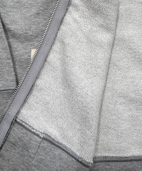 SNOOPY×OLD BETTY'S（スヌーピーカケルオールドベティーズ）の「SNP Sweat Full Zip Parka（パーカー・メンズ・杢グレー・M/L/S）」の5枚目の写真