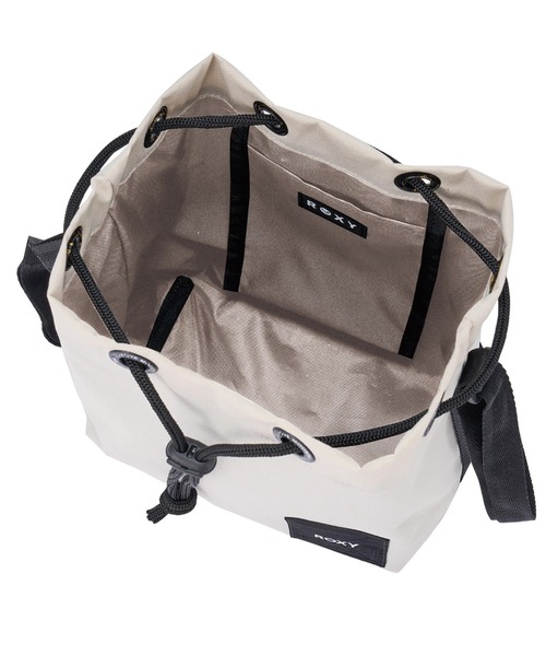 ROXY(ロキシー)の「SMART PURSE /ロキシー巾着ショルダーバック(ショルダーバッグ・レディース・ブラック/ベージュ・FREE)」の10枚目の写真