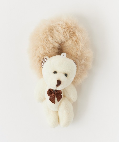 ROOPTOKYO（ループトウキョウ）の「ふわふわ　クマぬいぐるみ付 シュシュ（シュシュ・レディース・ホワイト/ブラウン・FREE）」の3枚目の写真