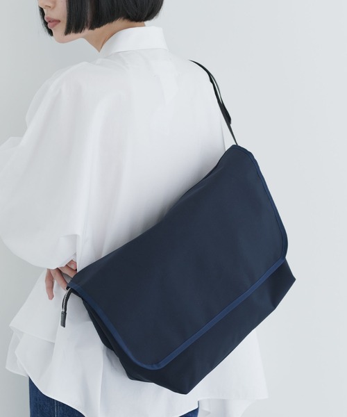 STANDARD SUPPLY(スタンダードサプライ)の「スタンダードサプライ / SIMPLICITY シンプリシティ / FLAP MESSENGER フラップメッセンジャー(ショルダーバッグ・レディース・グレー/ダークパープル/ブラック/サンドベージュ/モカ/ダークネイビー/チャコールグレー・FREE)」の1枚目の写真