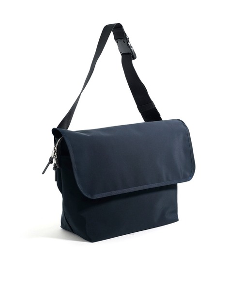 STANDARD SUPPLY(スタンダードサプライ)の「スタンダードサプライ / SIMPLICITY シンプリシティ / FLAP MESSENGER フラップメッセンジャー(ショルダーバッグ・レディース・グレー/ダークパープル/ブラック/サンドベージュ/モカ/ダークネイビー/チャコールグレー・FREE)」の12枚目の写真