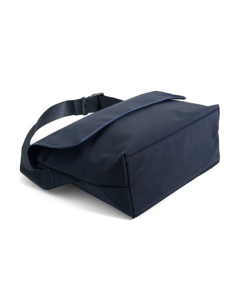 STANDARD SUPPLY(スタンダードサプライ)の「スタンダードサプライ / SIMPLICITY シンプリシティ / FLAP MESSENGER フラップメッセンジャー(ショルダーバッグ・レディース・グレー/ダークパープル/ブラック/サンドベージュ/モカ/ダークネイビー/チャコールグレー・FREE)」の15枚目の写真