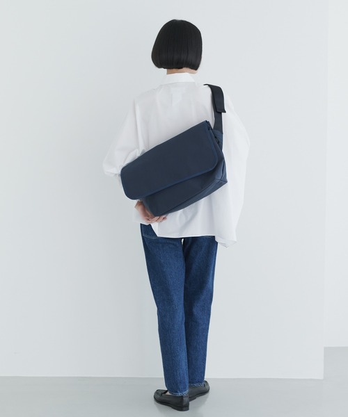 STANDARD SUPPLY(スタンダードサプライ)の「スタンダードサプライ / SIMPLICITY シンプリシティ / FLAP MESSENGER フラップメッセンジャー(ショルダーバッグ・レディース・グレー/ダークパープル/ブラック/サンドベージュ/モカ/ダークネイビー/チャコールグレー・FREE)」の10枚目の写真