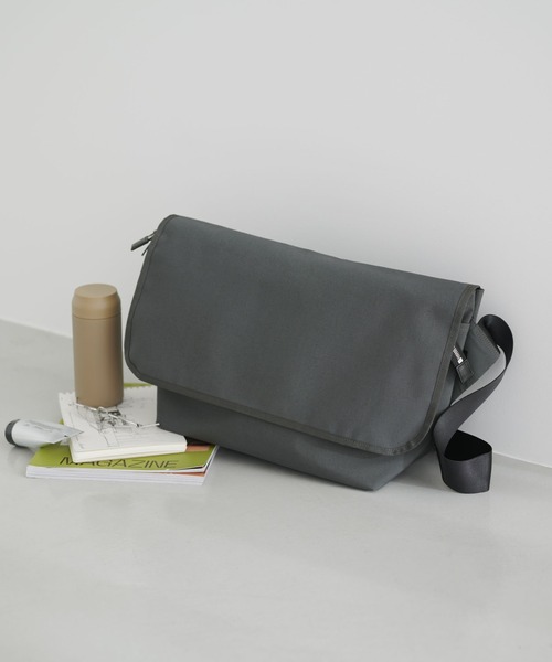 STANDARD SUPPLY(スタンダードサプライ)の「スタンダードサプライ / SIMPLICITY シンプリシティ / FLAP MESSENGER フラップメッセンジャー(ショルダーバッグ・レディース・グレー/ダークパープル/ブラック/サンドベージュ/モカ/ダークネイビー/チャコールグレー・FREE)」の20枚目の写真