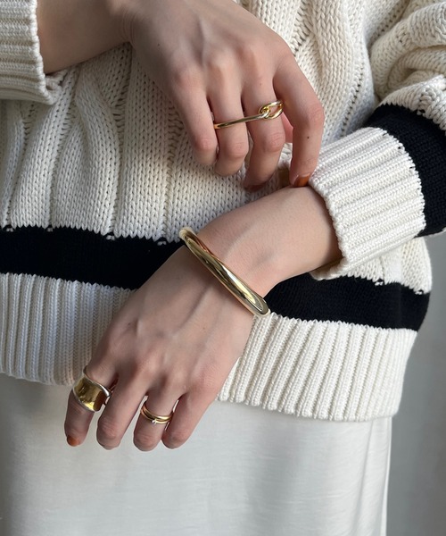 DouDou（ドゥドゥ）の「パイプバングル（ブレスレット・レディース・シルバー/ゴールド・FREE）」の4枚目の写真