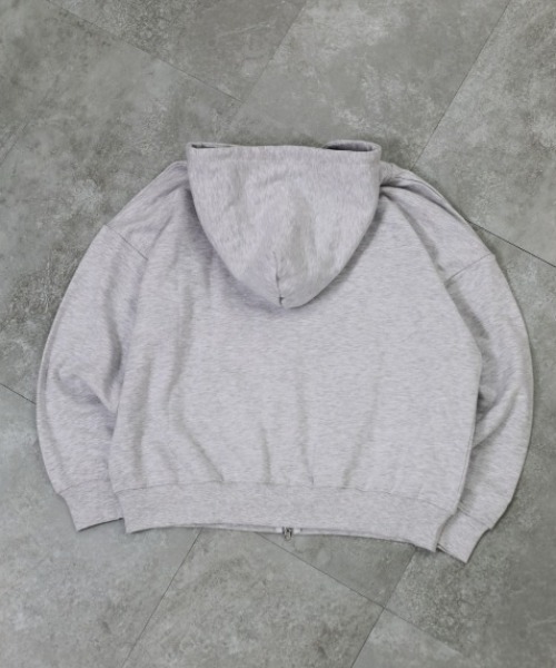 ATMARK(アットマーク)の「《2サイズ展開 / UNISEX 》オールドイングリッシュATMARKロゴ スウェット フルジップパーカー(パーカー・レディース・ホワイト/ブラック・MEDIUM/LARGE)」の15枚目の写真
