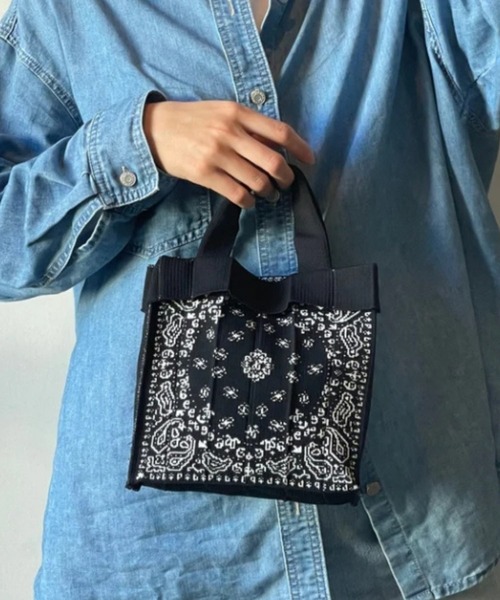 KNT365(ケイエヌティサンロクゴ)の「Co-Knitty Paisley(ハンドバッグ・レディース・ホワイト/ブラック・FREE)」の4枚目の写真