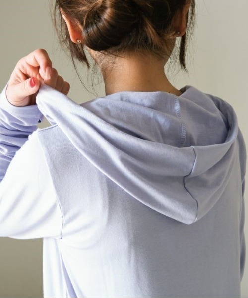 aquagarage（アクアガレージ）の「UV対策ジップアップパーカー（パーカー・レディース・イエロー/ベージュ/ブラック/アイボリー/ブルー/ラベンダー・L/M）」の19枚目の写真