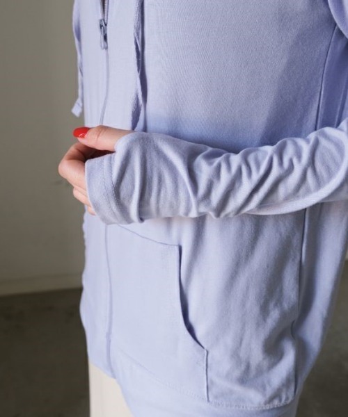 aquagarage（アクアガレージ）の「UV対策ジップアップパーカー（パーカー・レディース・イエロー/ベージュ/ブラック/アイボリー/ブルー/ラベンダー・L/M）」の20枚目の写真