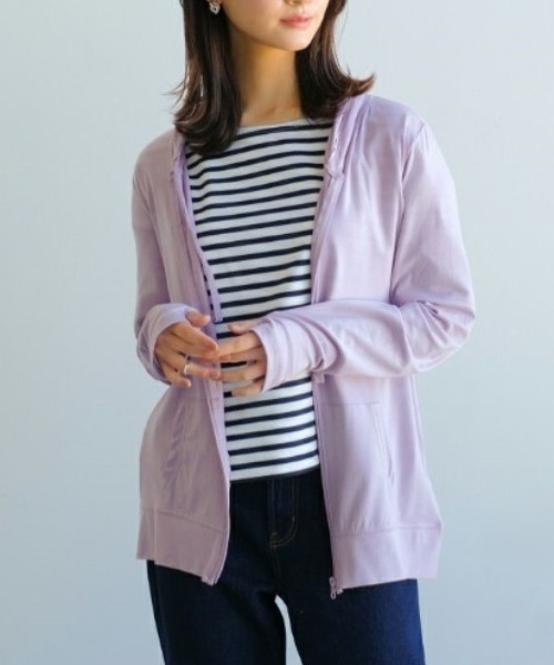 aquagarage（アクアガレージ）の「UV対策ジップアップパーカー（パーカー・レディース・イエロー/ベージュ/ブラック/アイボリー/ブルー/ラベンダー・L/M）」の12枚目の写真