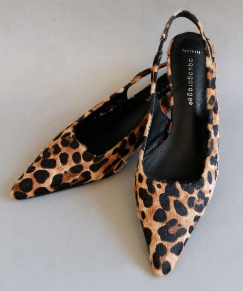 aquagarage(アクアガレージ)の「バックストラップローヒールパンプス(パンプス・レディース・レオパード/ブラック/シルバー・24.0cm/23.5cm/23.0cm)」の3枚目の写真