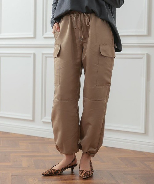 aquagarage(アクアガレージ)の「バックストラップローヒールパンプス(パンプス・レディース・レオパード/ブラック/シルバー・24.0cm/23.5cm/23.0cm)」の8枚目の写真