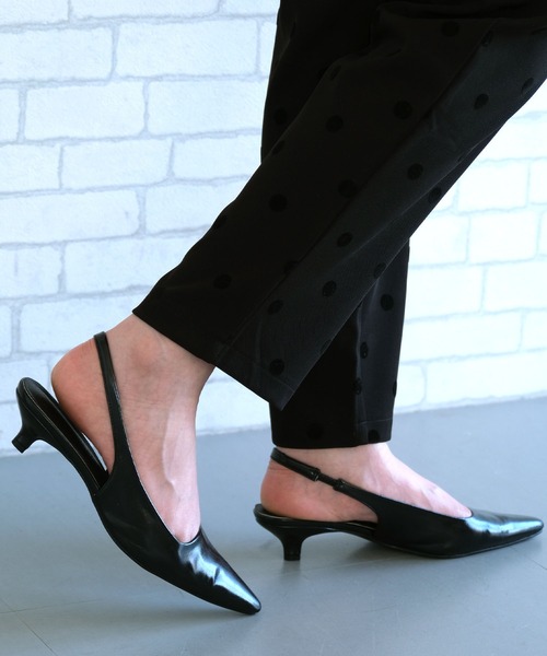 aquagarage(アクアガレージ)の「バックストラップローヒールパンプス(パンプス・レディース・レオパード/ブラック/シルバー・24.0cm/23.5cm/23.0cm)」の19枚目の写真