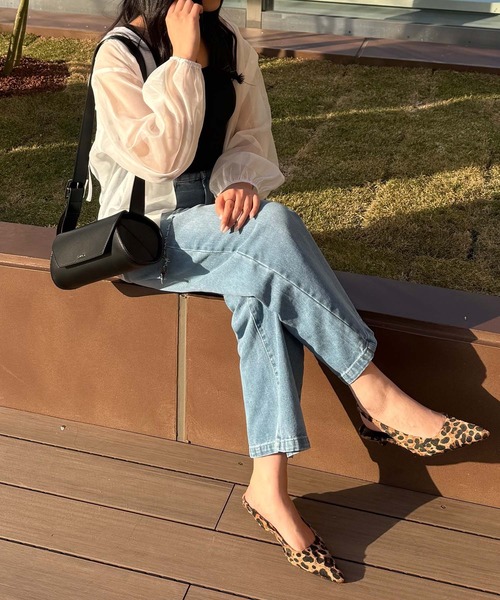 aquagarage(アクアガレージ)の「バックストラップローヒールパンプス(パンプス・レディース・レオパード/ブラック/シルバー・24.0cm/23.5cm/23.0cm)」の21枚目の写真