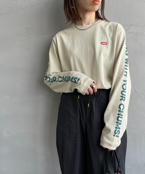 CHUMS（チャムス）の「【WEB限定】[CHUMS/チャムス] 袖プリント ロングスリーブＴシャツ（Tシャツ/カットソー・レディース・ホワイト/ブラック/グレイッシュベージュ・M/L/XL）」の3枚目の写真