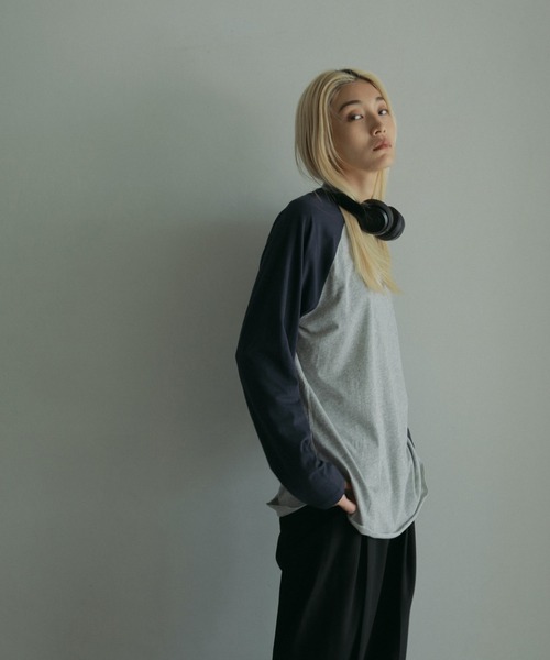 anuke（アンヌーク）の「Raglan Over T-shirts（Tシャツ/カットソー