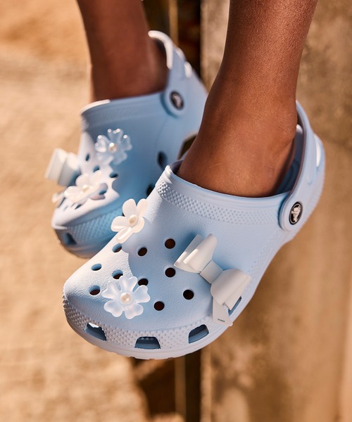 crocs(クロックス)の「CROCS クロックス KIDS CLASSIC CLOG キッズ クラシック クロッグ 206991 4NS(サンダル・キッズ・サックスブルー・19cm/20cm/21cm/18cm/18.5cm)」の1枚目の写真