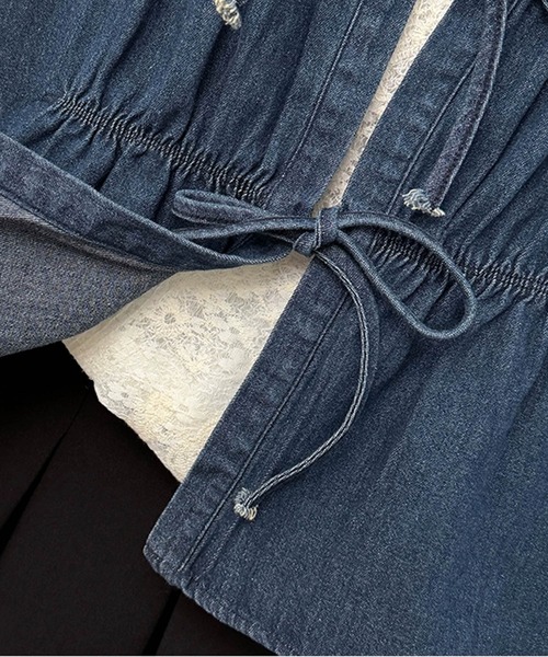 aimoha（アイモハ）の「ドローストリングデニムベスト（ベスト・レディース・ライトブルー/ネイビー・FREE）」の11枚目の写真