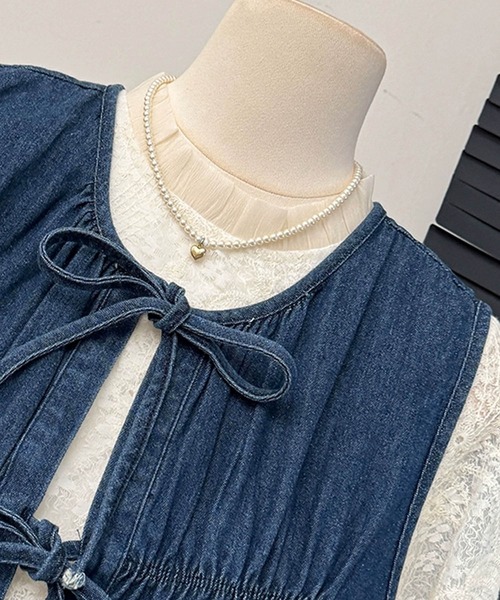 aimoha（アイモハ）の「ドローストリングデニムベスト（ベスト・レディース・ライトブルー/ネイビー・FREE）」の16枚目の写真