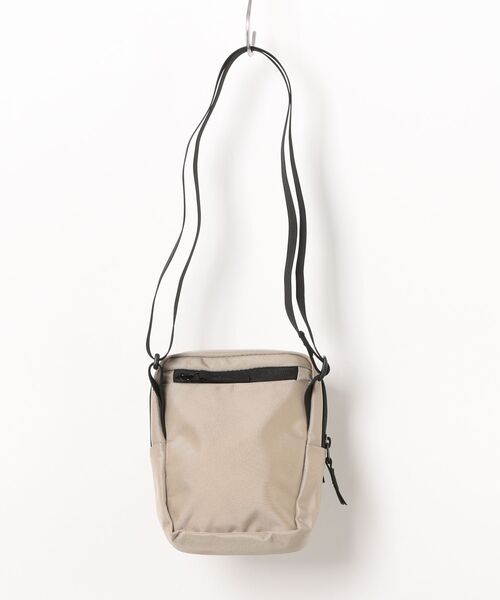 Mammut(マムート)の「【MAMMUT (マムート)】Xeron Pouch 1(ショルダーバッグ・メンズ・ベージュ/ブラック・FREE)」の6枚目の写真