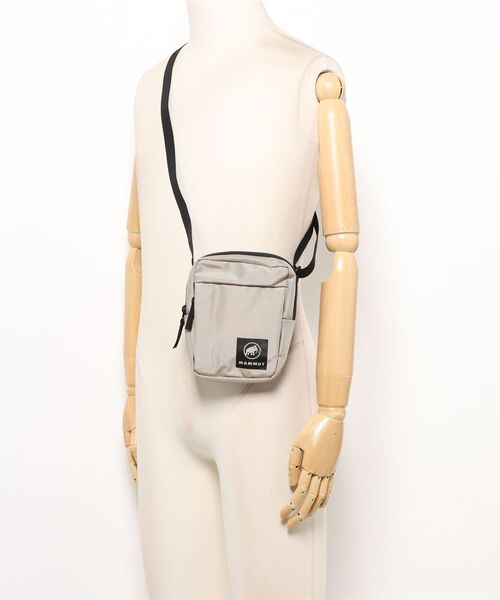 Mammut(マムート)の「【MAMMUT (マムート)】Xeron Pouch 1(ショルダーバッグ・メンズ・ベージュ/ブラック・FREE)」の9枚目の写真