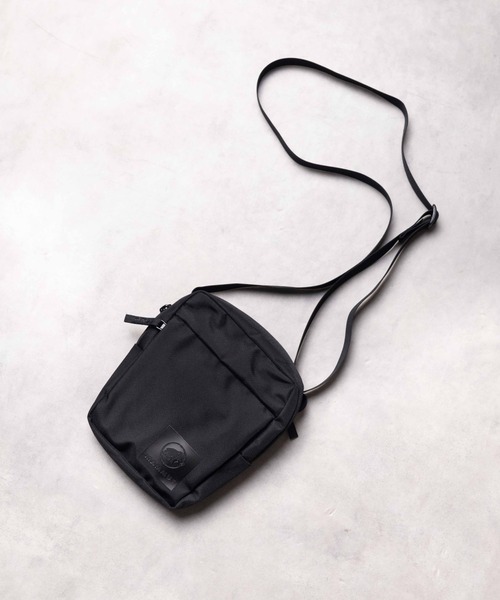 Mammut(マムート)の「【MAMMUT (マムート)】Xeron Pouch 1(ショルダーバッグ・メンズ・ベージュ/ブラック・FREE)」の2枚目の写真