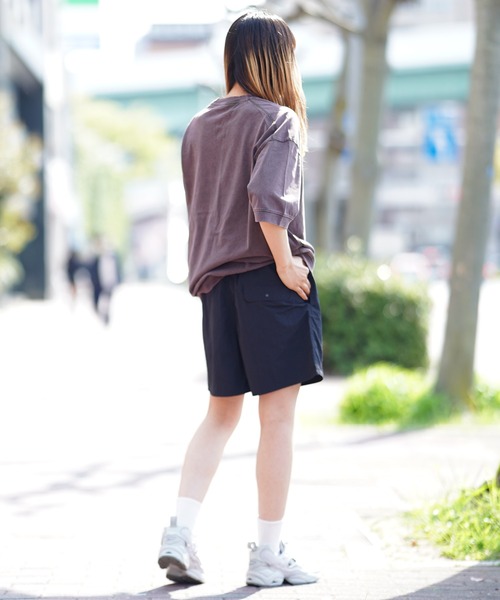 FIEVOLE(フィエボーレ)の「FIEVOLE フィエボーレ オーバーサイズ ピグメント TEE Tシャツ(Tシャツ/カットソー・メンズ・ブラック/ダークブラウン・MEDIUM/LARGE)」の18枚目の写真