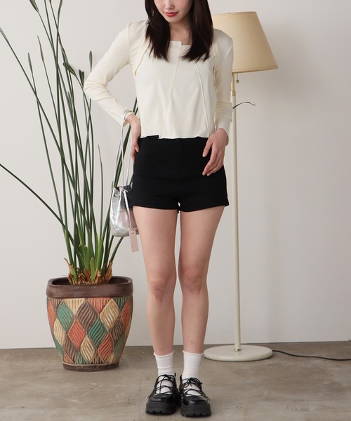 ROOPTOKYO(ループトウキョウ)の「スクエアネックパネルデザイントップス 秋物 秋服 2026年秋冬(Tシャツ/カットソー・レディース・ホワイト/ブラック・FREE)」の11枚目の写真