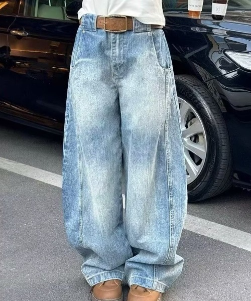 Vipoa(ヴィポア)の「アメリカンレトロワイドデニムパンツ(デニムパンツ・レディース・ブルー・LARGE/MEDIUM)」の20枚目の写真