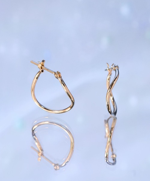 JUPITER(ジュピター)の「【K10】カーブフープピアス<動画あり>(ピアス(両耳用)・レディース・ゴールド・FREE)」の9枚目の写真