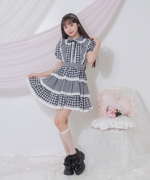 Honey Cinnamon(ハニーシナモン)の「ギンガム3段フリルワンピース(ワンピース・レディース・ラベンダー/ブラック・FREE)」の11枚目の写真