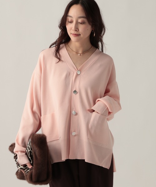 Elura（エルーラ）の「＜WEB限定カラー＞もっちり立体オーバーカーディガン/327462（カーディガン/ボレロ・レディース・ブルー/ネイビー/オフホワイト/ライトピンク/ライトイエロー/ライトグレー/ブラウン系その他/ブラック/ピンク/ダークブラウン/ロイヤルブルー/ライトブルー/レッド/ミント・FREE）」の21枚目の写真