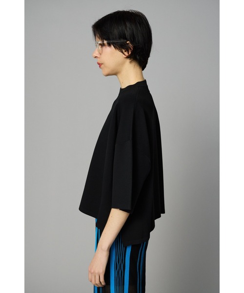 HeRIN.CYE（ヘリンドットサイ）の「Box knit tops　　ボックスニットトップス（ニット/セーター・レディース・ブラック/オフホワイト/レッド/オレンジ・FREE）」の6枚目の写真