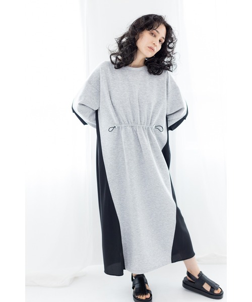 OSMOSIS(オズモーシス)の「2WAY切替ギャザーワンピース(ワンピース・レディース・グレー/ライトグレー/ブラック・ONE SIZE)」の4枚目の写真