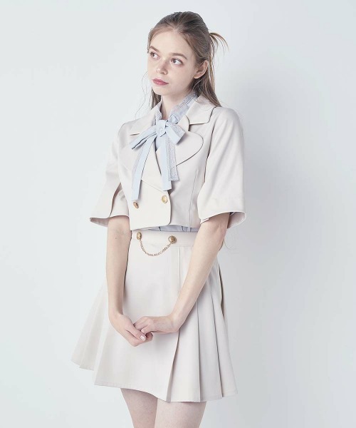 F i.n.t(フィント)の「ハートラペルケープジャケットセットアップ(セットアップ・レディース・アイボリー/グレー・FREE)」の1枚目の写真