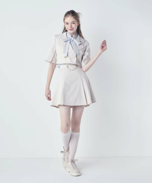 F i.n.t(フィント)の「ハートラペルケープジャケットセットアップ(セットアップ・レディース・アイボリー/グレー・FREE)」の3枚目の写真