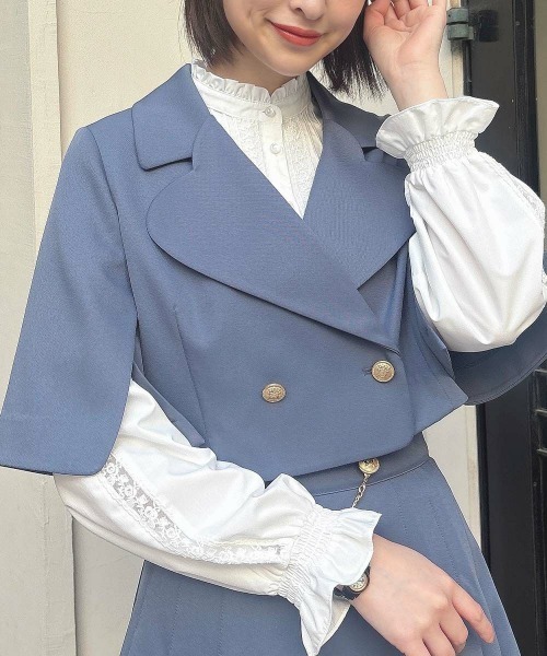 F i.n.t(フィント)の「ハートラペルケープジャケットセットアップ(セットアップ・レディース・アイボリー/グレー・FREE)」の7枚目の写真