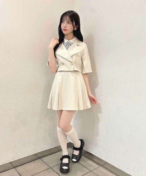 F i.n.t(フィント)の「ハートラペルケープジャケットセットアップ(セットアップ・レディース・アイボリー/グレー・FREE)」の10枚目の写真