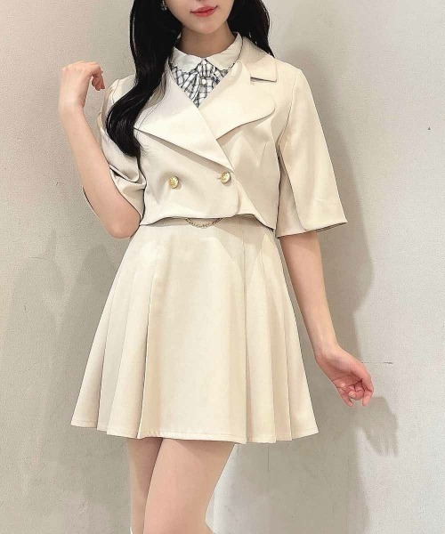 F i.n.t(フィント)の「ハートラペルケープジャケットセットアップ(セットアップ・レディース・アイボリー/グレー・FREE)」の11枚目の写真