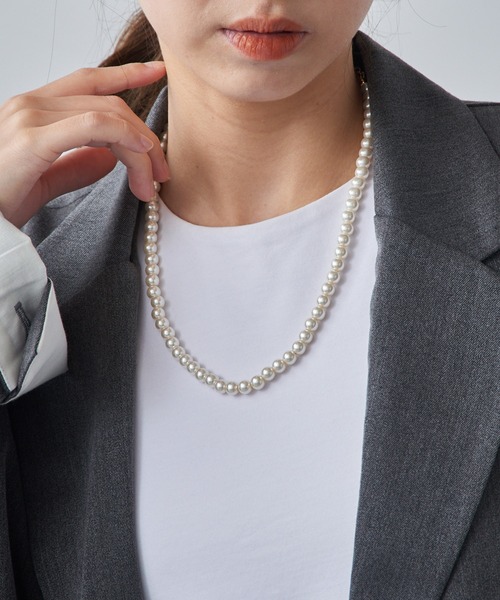 MAISON BREEZE（メゾンブリーズ）の「【MAISON BREEZE】7mmパールネックレス OSWY（ネックレス・レディース・ホワイト・FREE）」の4枚目の写真
