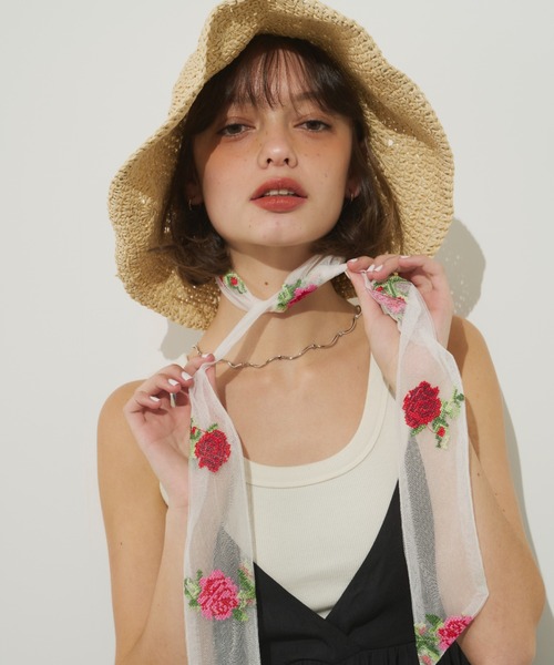 Unitage(ユニテージ)の「クロスステッチリボン麦わらHAT(ハット・レディース・ブラック系その他/ホワイト系その他/アイボリー/ブラック・FREE)」の2枚目の写真