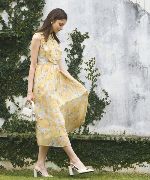 ERADIE（エラディエ）の「French Sleeve Airy Pleated Printed one-piece フレンチスリーブエアリープリーツプリントワンピース（ワンピース・レディース・イエロー系・FREE）」の14枚目の写真