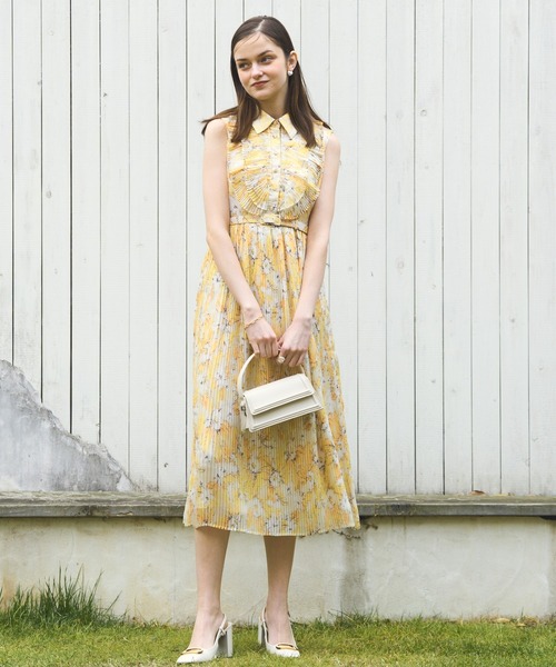 ERADIE（エラディエ）の「French Sleeve Airy Pleated Printed one-piece フレンチスリーブエアリープリーツプリントワンピース（ワンピース・レディース・イエロー系・FREE）」の10枚目の写真