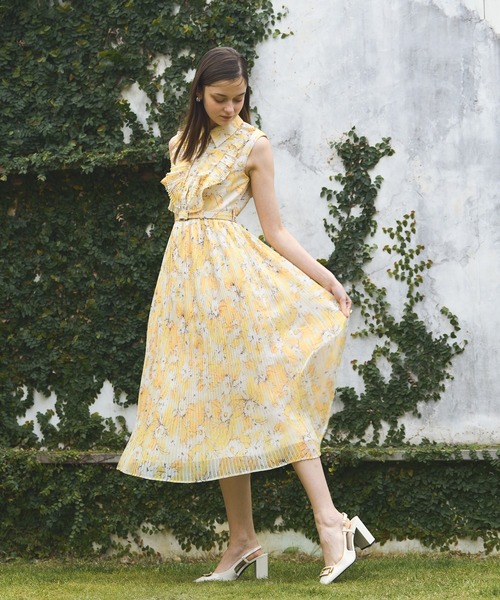 フレンチスリーブエアリープリーツプリントワンピース French Sleeve Airy Pleated Printed one-piece フレンチ