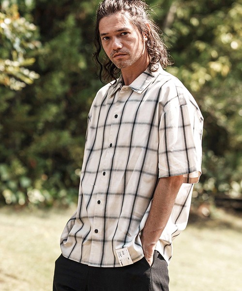 CAMBIO(カンビオ)の「mhs2366- Cotton Ombre Check Shirts オンブレチェックシャツ(シャツ/ブラウス・メンズ・ホワイト×ブラック/ブラック×ホワイト・M/L)」の4枚目の写真