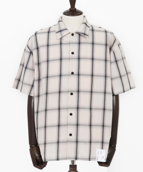CAMBIO(カンビオ)の「mhs2366- Cotton Ombre Check Shirts オンブレチェックシャツ(シャツ/ブラウス・メンズ・ホワイト×ブラック/ブラック×ホワイト・M/L)」の9枚目の写真
