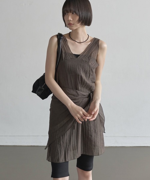 UNE MANSION(ユヌマンション)の「2WAY仕様スカーフ&ラップスカートSETイブニングビスチェレイヤードシースルーワンピース(ワンピース・レディース・ブラウン/チャコール/アイボリー・FREE)」の19枚目の写真