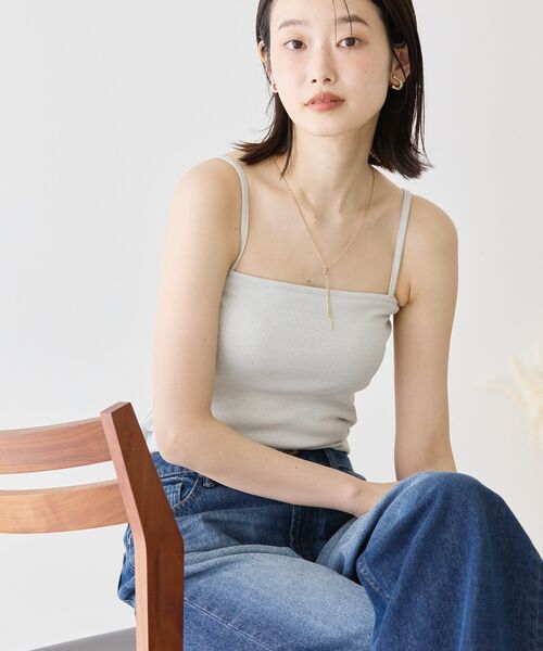 AMERICAN HOLIC（アメリカンホリック）の「カップ付きラメリブキャミソール（キャミソール・レディース・ライトベージュ/チャコールグレー/ブルー/オフホワイト/ライトグレー・M/L）」の13枚目の写真