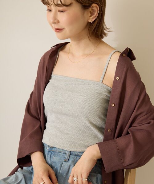 AMERICAN HOLIC（アメリカンホリック）の「カップ付きラメリブキャミソール（キャミソール・レディース・ライトベージュ/チャコールグレー/ブルー/オフホワイト/ライトグレー・M/L）」の17枚目の写真